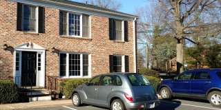 Refurbished  Like New Conveniently Located 2 Bedroom Condo Gallery 1