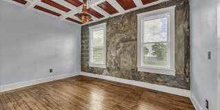 729 Princess Street Gallery 7