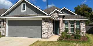 Like new 3 bedroom, 2 bath in the gated community of Point Aquarius/Summerchase Gallery 1