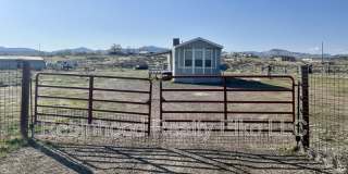 5421 Victory Boulevard Gallery 1