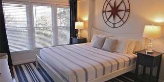 70 Houston Avenue unit: 70 Gallery 6