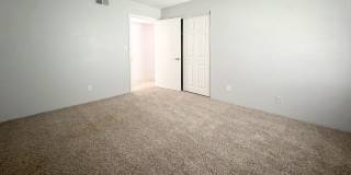 Ascot Place Gallery 32