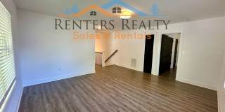 3 Bedroom House with Privacy Fence Gallery 7