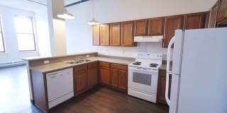 Straus Loft Apartments Gallery 4