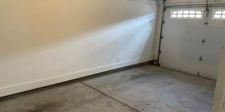 Spacious 3 bedroom home with garage and fenced backyard! Gallery 27