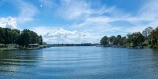 Ventana at the Lake Gallery 6