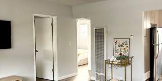 2727 Abbot Kinney Apartments, Venice CA Gallery 1
