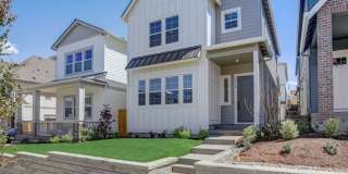 3 Bedroom | 2.5 Bath Luxury Home Near Progress Ridge Gallery 1