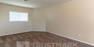 212 Crowfoot Gallery 26