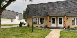 408 Holly Ln Gallery 1