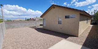 Beautiful Single Story Summerlin Home on a corner lot. Gallery 35