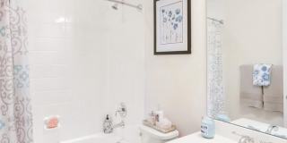 6436 ALAN LINTON Boulevard E Gallery 25