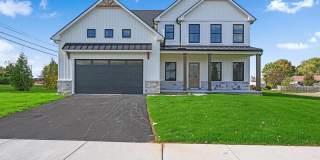 4 Bed 3.5 Bath Brand New Custom Home in East Petersburg Gallery 1