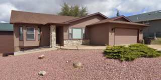 Furnished - Executive 3 bed / 3 bath Home with Huge Bonus/Game Room Gallery 1