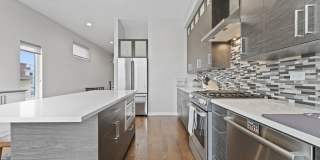2437 W Jackson Boulevard Gallery 14