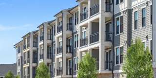 The Henslow Daniel Island Apartments & Townhomes Gallery 1