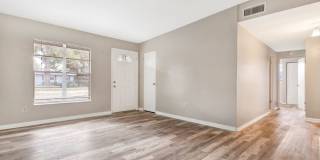 Large 3bdrm/2bath Home with garage & carport ** Lots of room** $2200.00** Gallery 24
