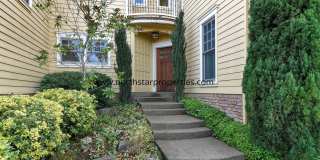 Sophisticated Lake Oswego Living in Coveted Palisades Terrace Gallery 1