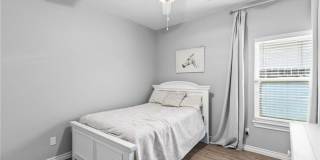 Spacious 4 or 5 Bedroom Home for Rent | Desirable Southside Location Gallery 10