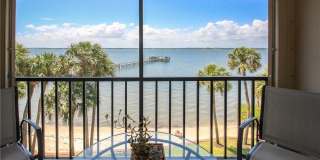 4720 NE Sandpebble Trace Gallery 1