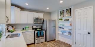 2735 East San Miguel Street - 101 Gallery 7