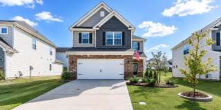 Beautiful Like-New Home in Mooresville Gallery 1