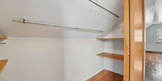 375 E Royal Forest Boulevard Gallery 20