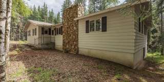 Vintage Charm Meets Modern Comfort in Fairbanks! Gallery 33