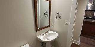 435 S FRONT Gallery 21