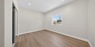11842 Arminta Street Gallery 16