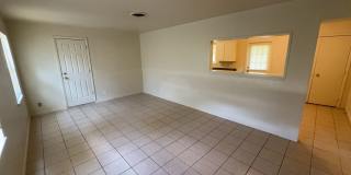 1214 Valentine, Killeen Gallery 3