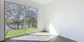 2121 BROAD WATER Drive Gallery 28