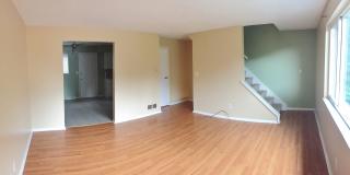 2 Bedroom House with Garage Gallery 1