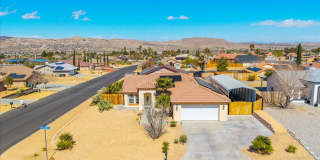 Fully Furnished Pool Home Gallery 7