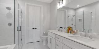 6890 Peachtree Dunwoody Road Gallery 19