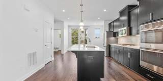 43509 APPLE ORCHARD Square Gallery 13