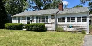 6 Lauries Lane Gallery 1