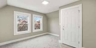 1217 N Harding Avenue, Gallery 4