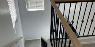 506 N Alder St Gallery 1