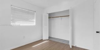 2809 SW 23rd Ter Gallery 10