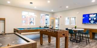 Huntington Exchange Dover Gallery 21