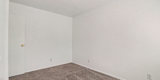 Henderson!!! 4 Bedrooms!! Single Story!! 2 car garage!! Big Back Yard!!! No HOA!! All Appliances!! Gallery 35