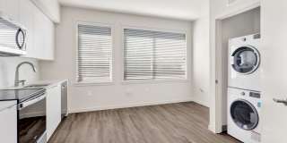 Luxurious Studios with Rooftop Deck and Secured Entry! Gallery 59