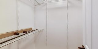 6951 N Western Avenue Gallery 19