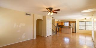 AMAZING 4 BED, 2.5 BATH HOME LOCATED NEAR 67TH AVE & UNION HILLS Gallery 5
