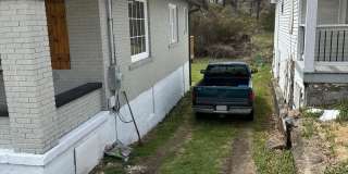 1122 E Dunkin Street Gallery 3