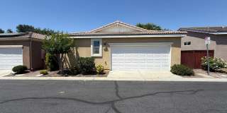 Beautiful 2 Bedroom 2 Bath Home in Four Seasons HOA Gallery 1