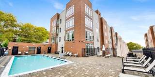 645 N MACQUESTEN PARKWAY Gallery 25