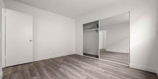 Sunset Square Gallery 39