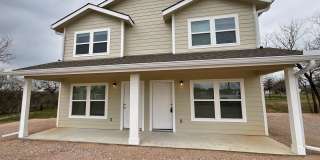 COMING SOON!!!!! Beautiful 2 Bedroom, 1.5 Bath Duplex in Kingsland, TX. Gallery 1